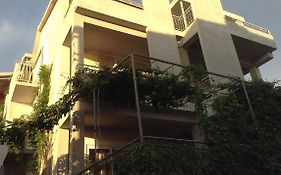 Apartments Leut